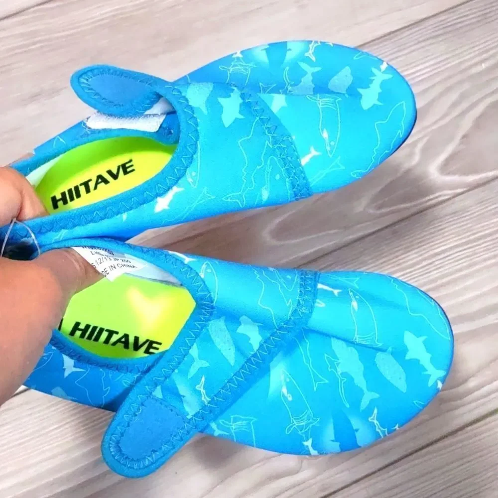 (54-1889) HIITAVE Water Shoes Sz 12/13